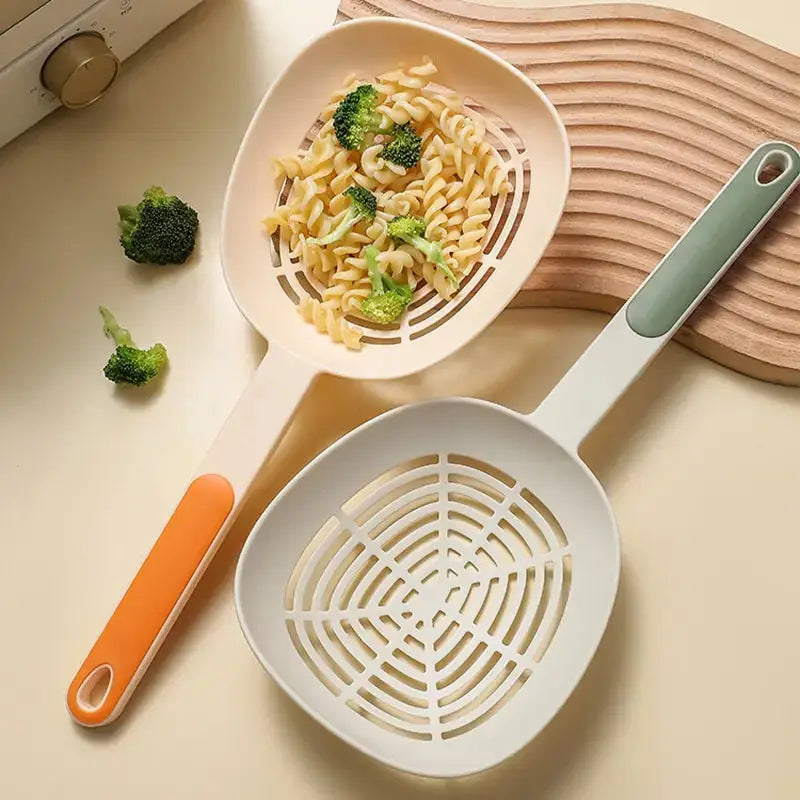 Leak-Proof Kitchen Pasta Spoon – Long Handle, Food-Grade, Heat-Resistant, Ideal for Spaghetti, Dumplings & More