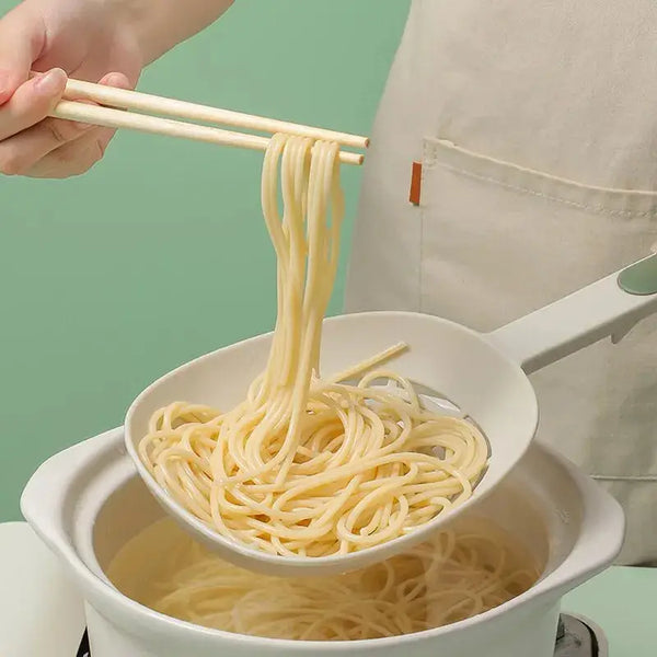 Leak-Proof Kitchen Pasta Spoon – Long Handle, Food-Grade, Heat-Resistant, Ideal for Spaghetti, Dumplings & More